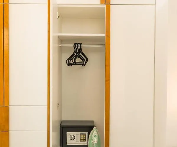 #avant_garde #beach 2',downtown 5' Apartment *